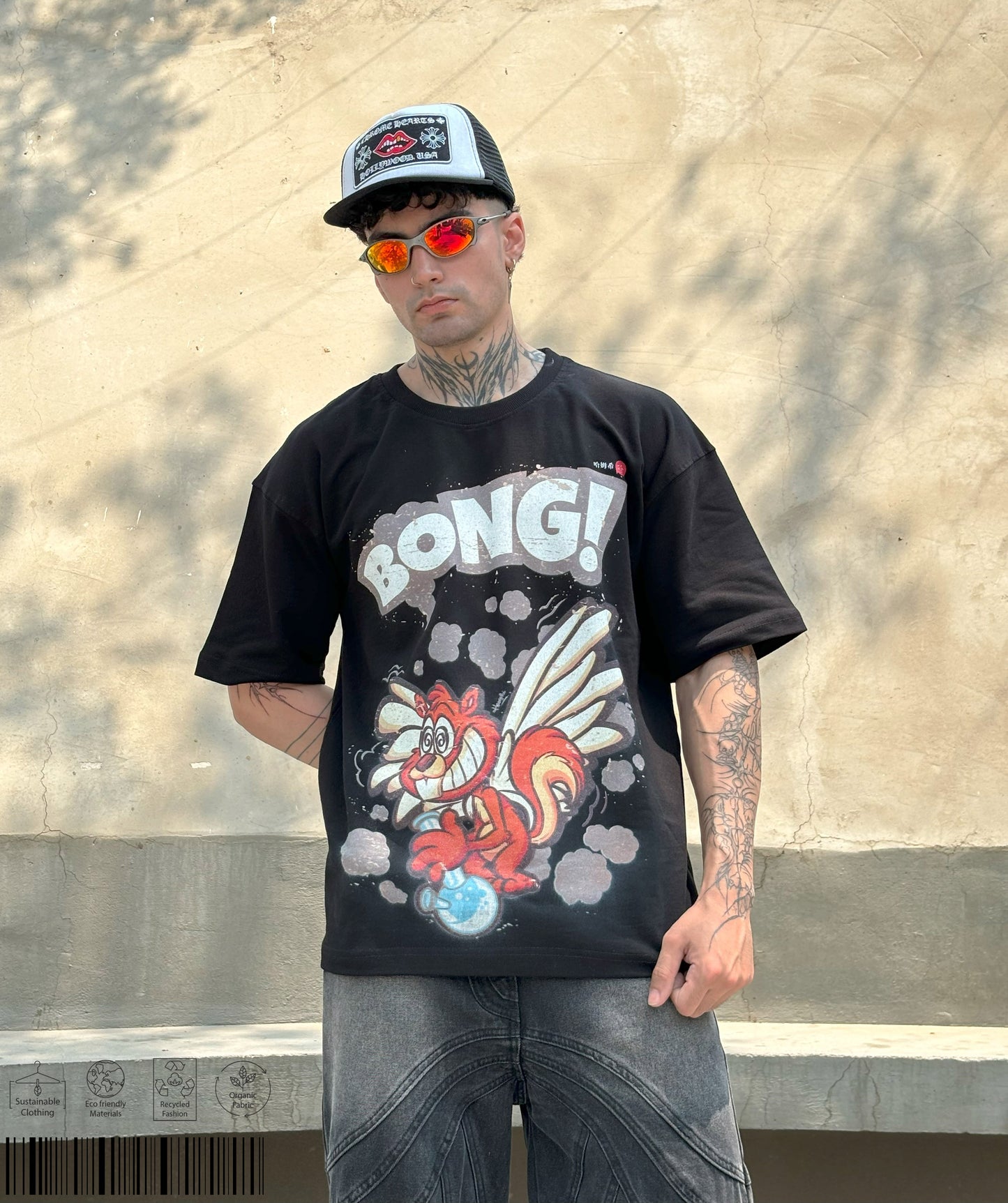 Bong Fly Print T-shirt - Black