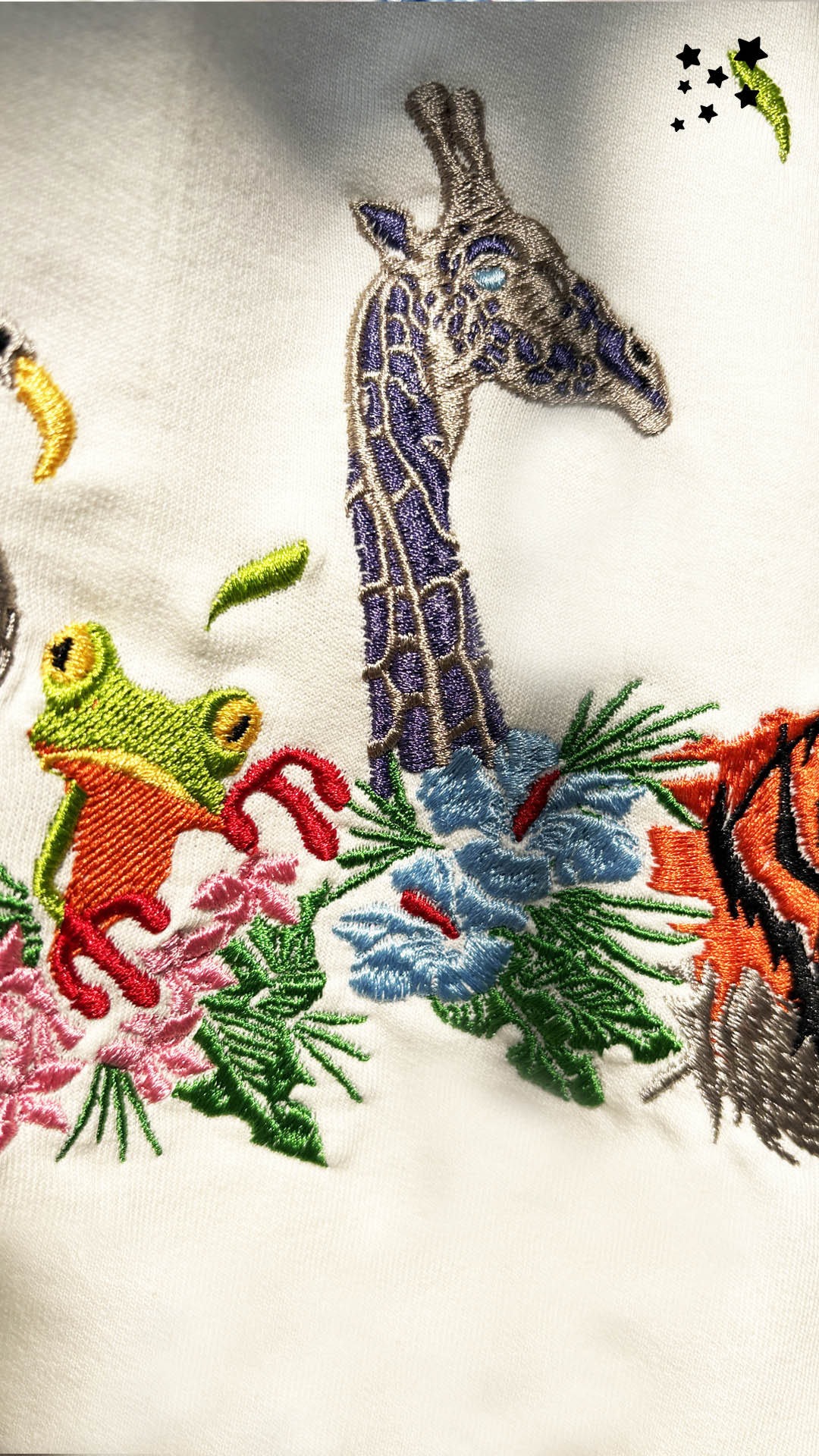 Jungle Biodiversity Embroidery T-shirt - White