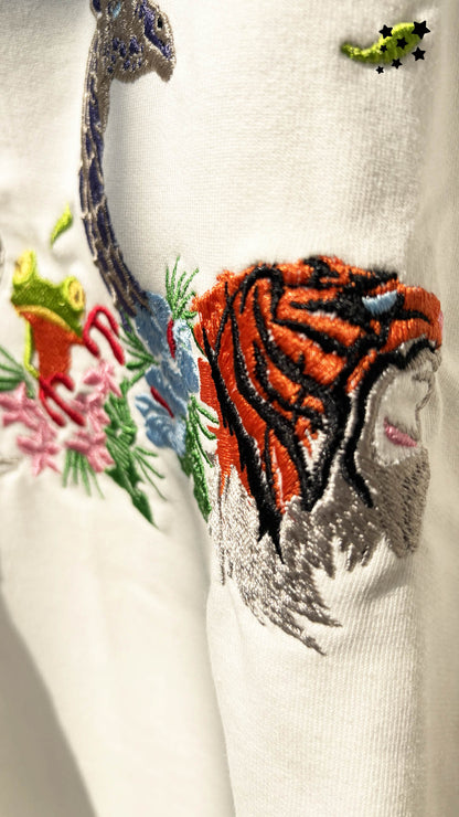 Jungle Biodiversity Embroidery T-shirt - White