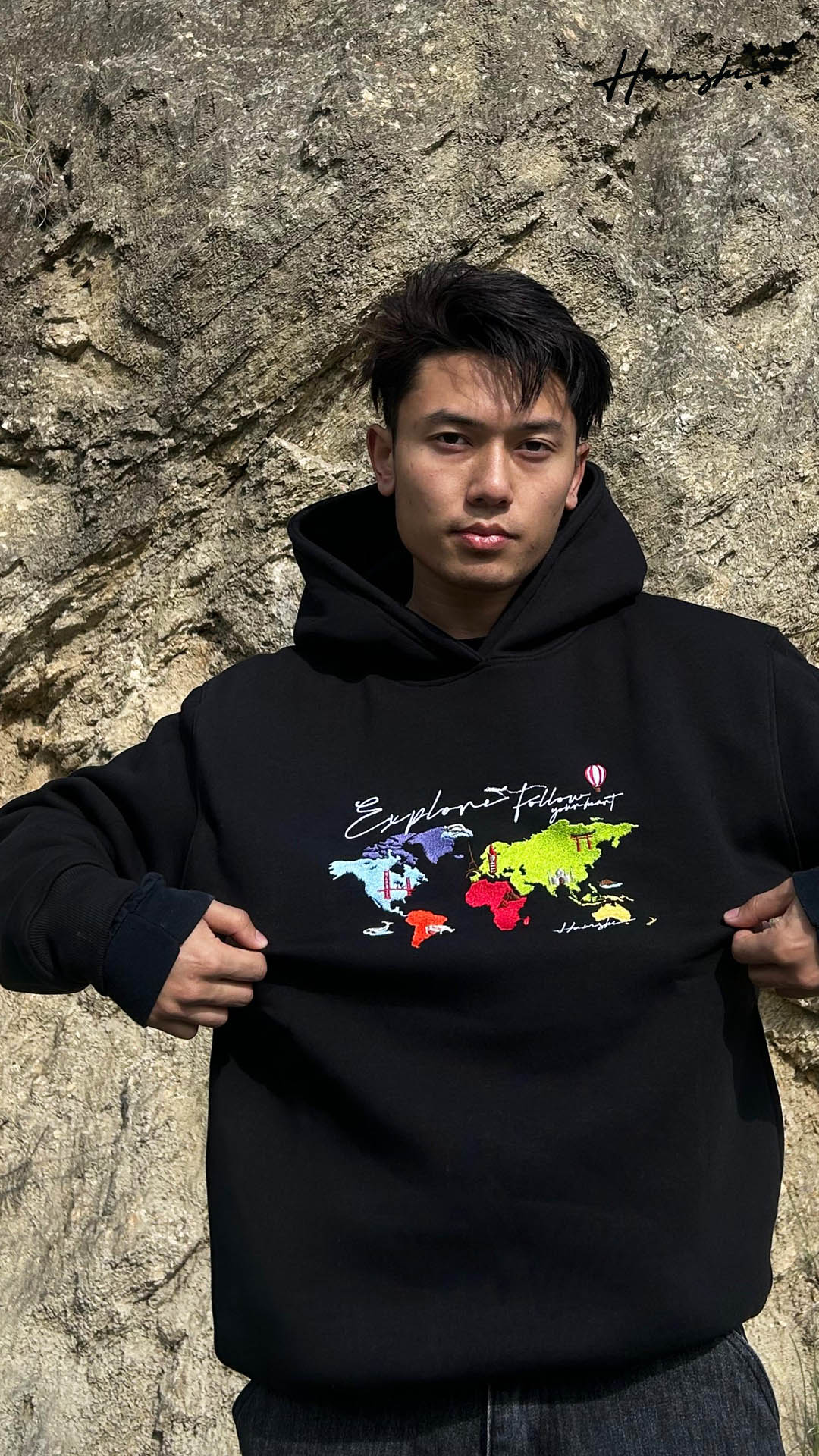 World Map Embroidery Hoodie - Black