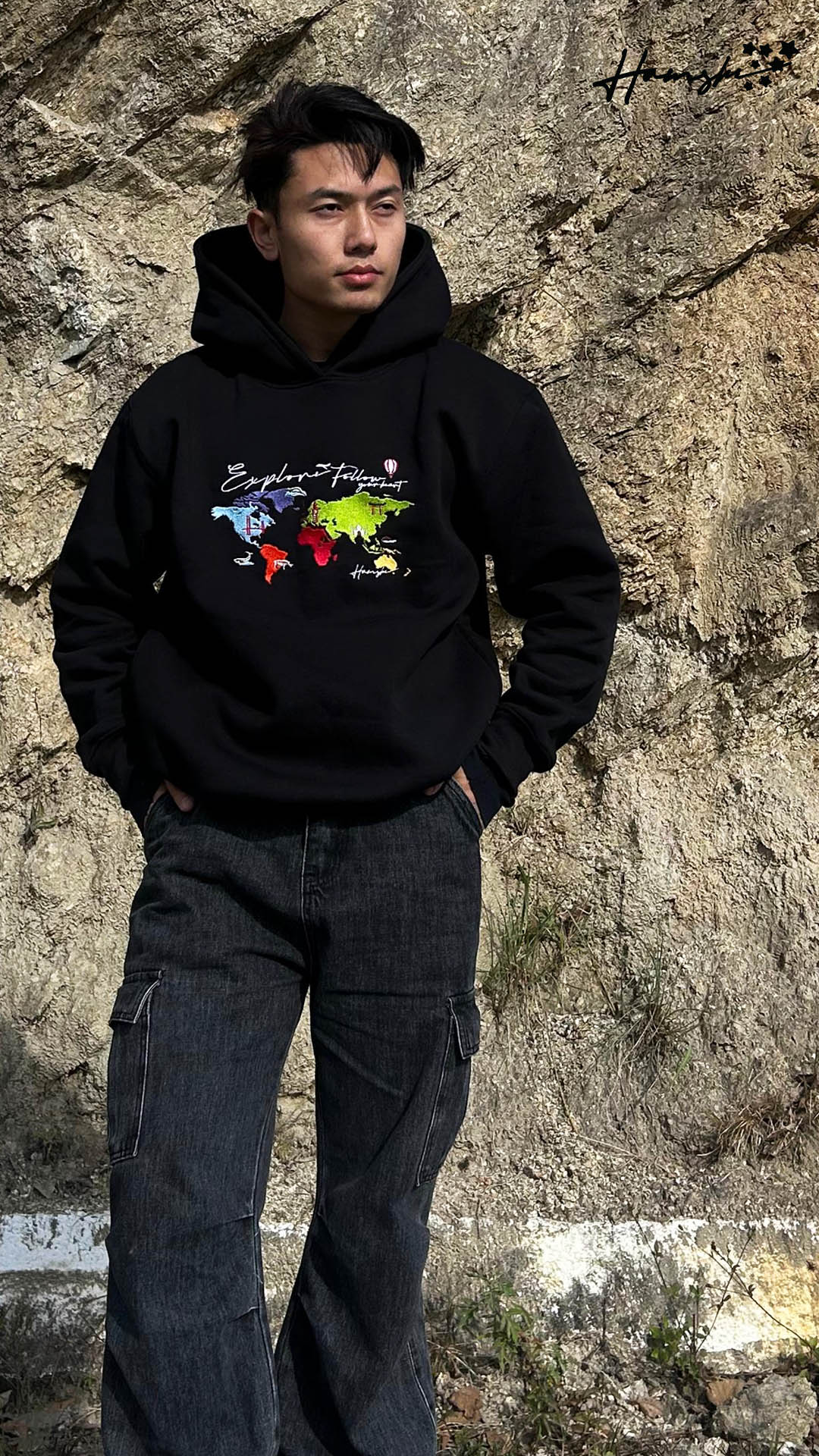 World Map Embroidery Hoodie - Black
