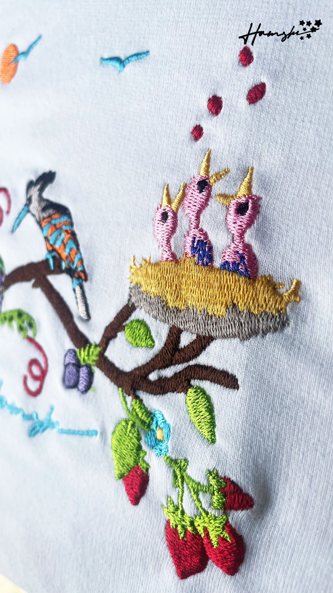 Birds Embroidery T-shirt - White