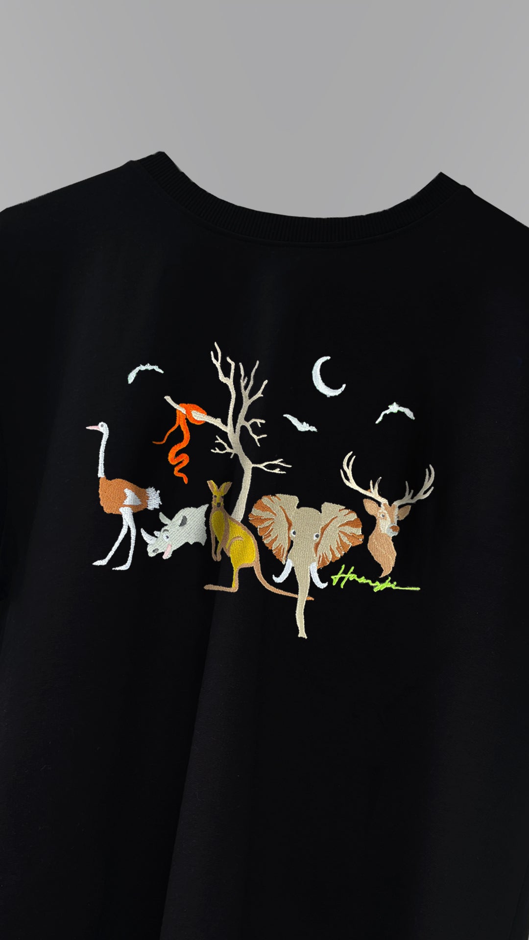 Forest Night Embroidery T-shirt - Black