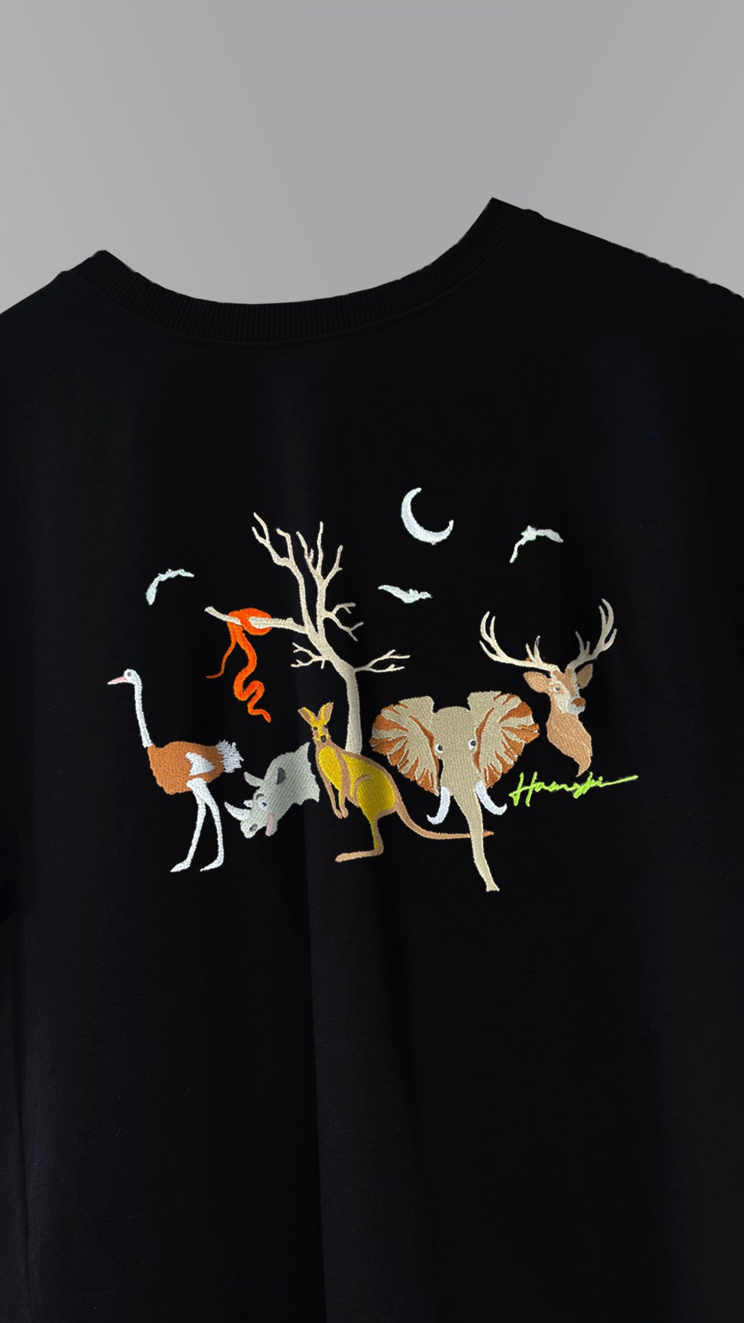 Forest Night Embroidery T-shirt - Black