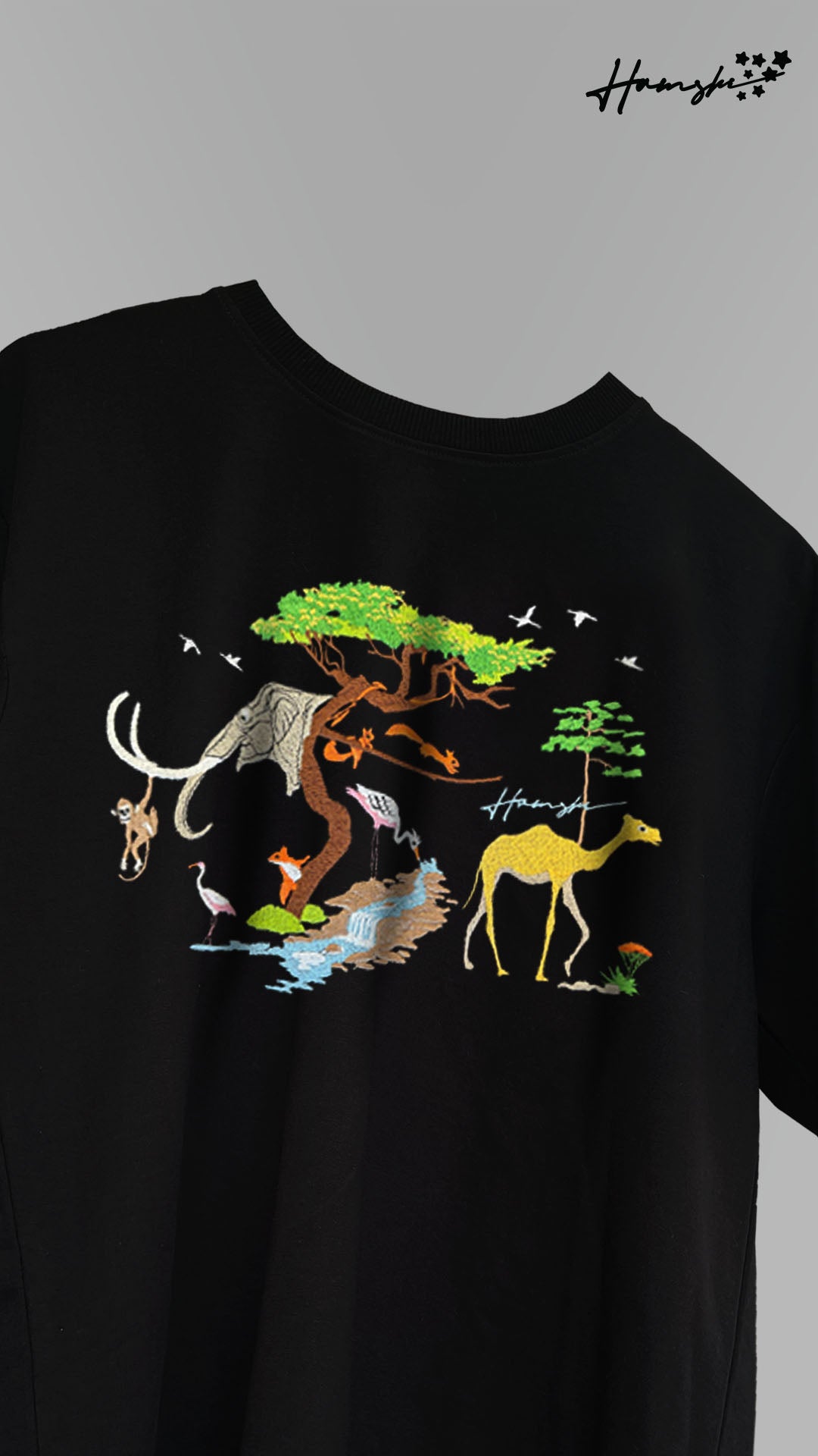 Animals Embroidery T-shirt - Black